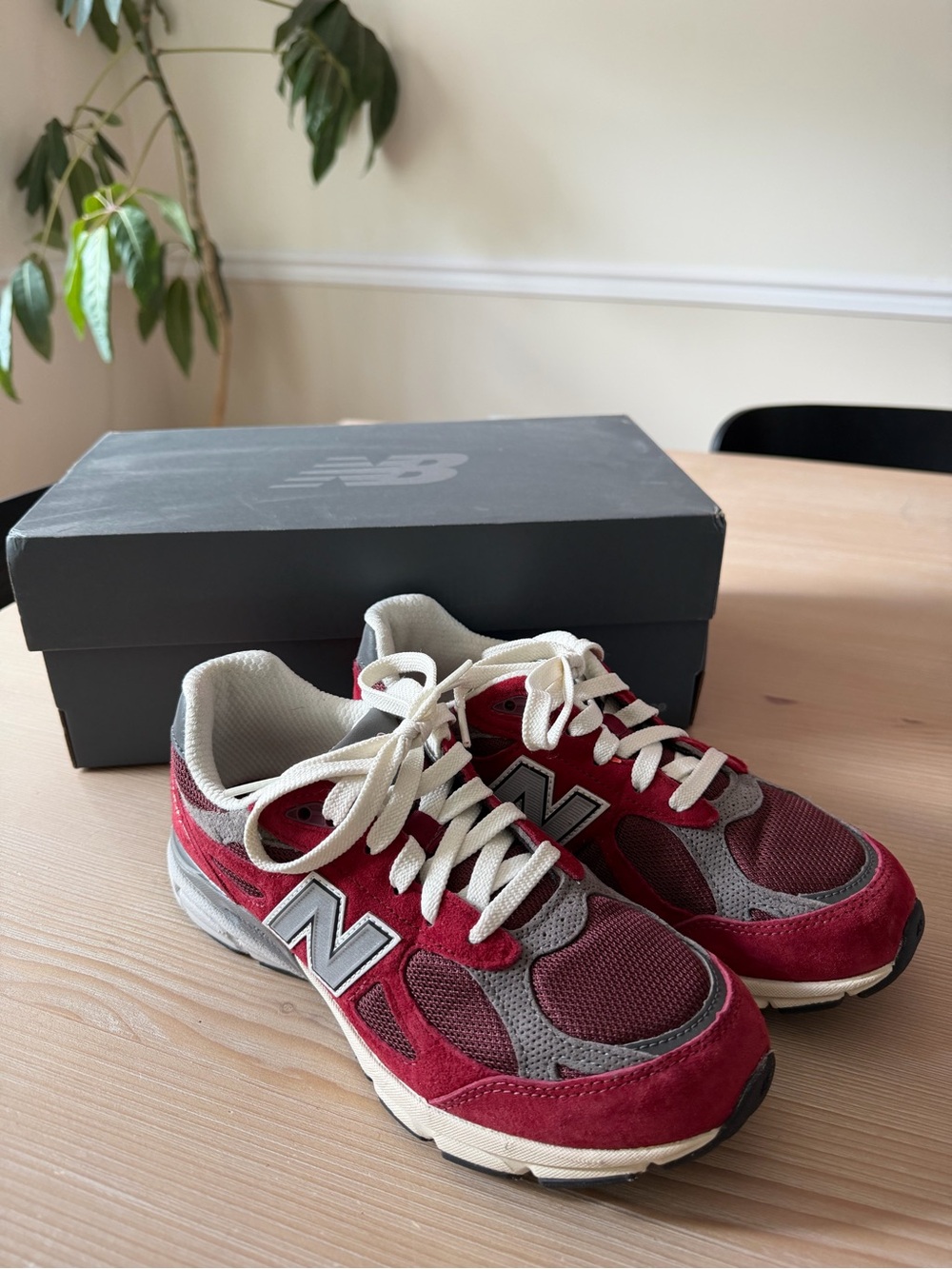 New Balance 990v3 Kids Sneakers Red Gray Suede Size 5.5